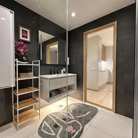 Cozy App - 400m From Historic Old Town Centre *