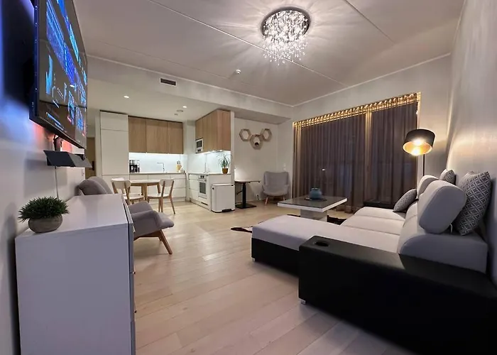 Cozy App - 400m From Historic Old Town Centre 公寓